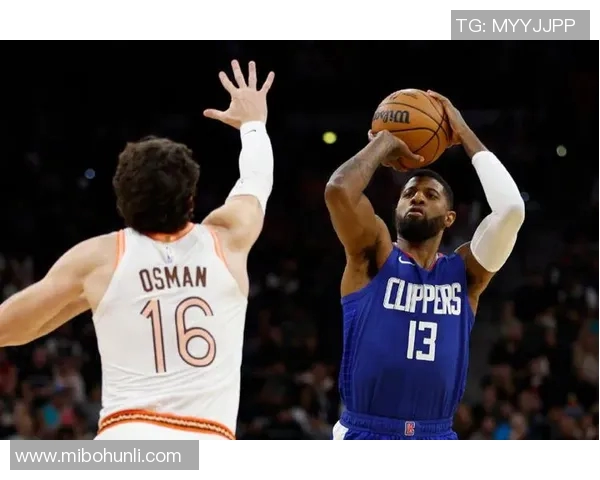 快船跌至西部倒数第二,对手三将缺阵,两大数据差距显著